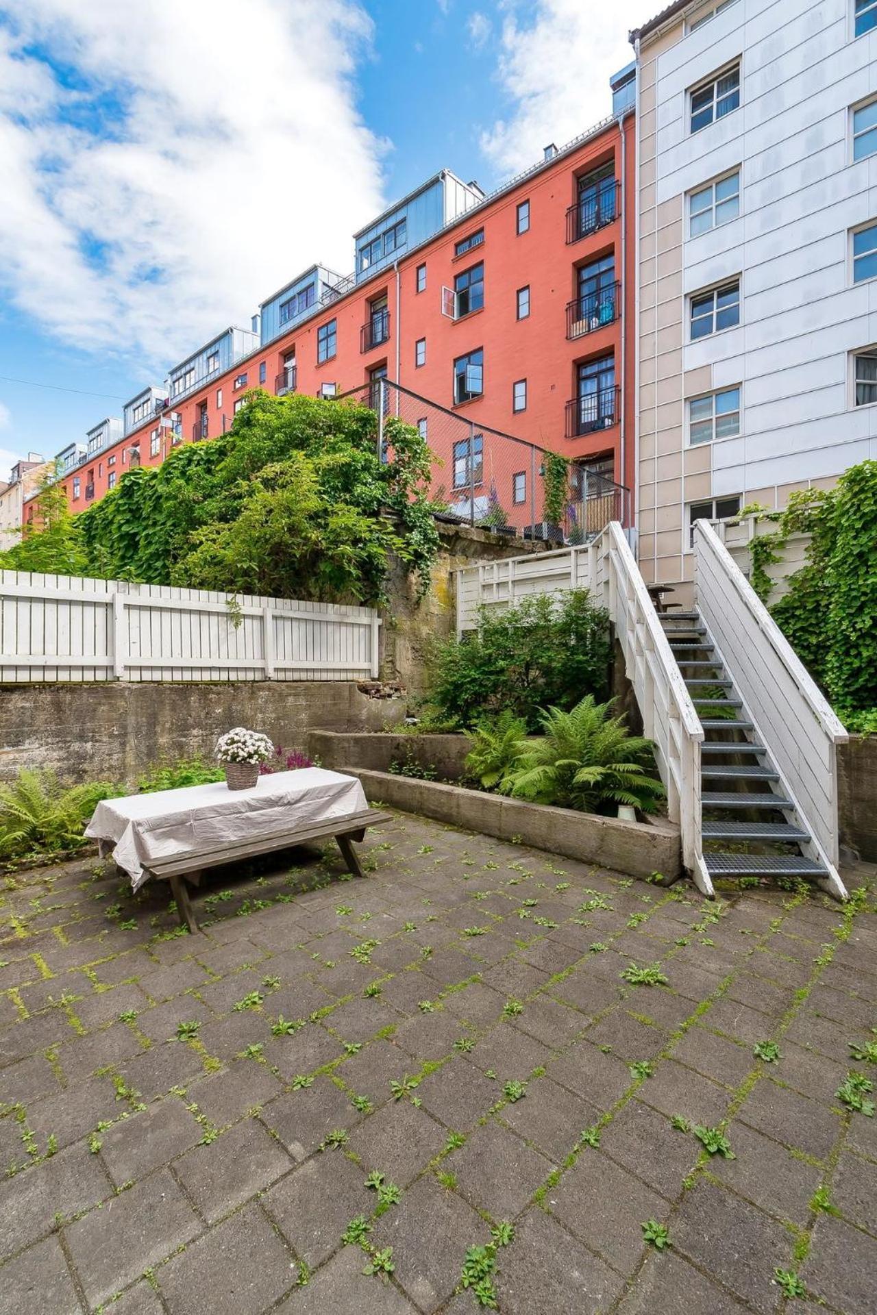 Lovely Central Apartment With Two Large Bedrooms Nearby Oslo Opera, Vis A Vis Botanical Garden Exterior photo